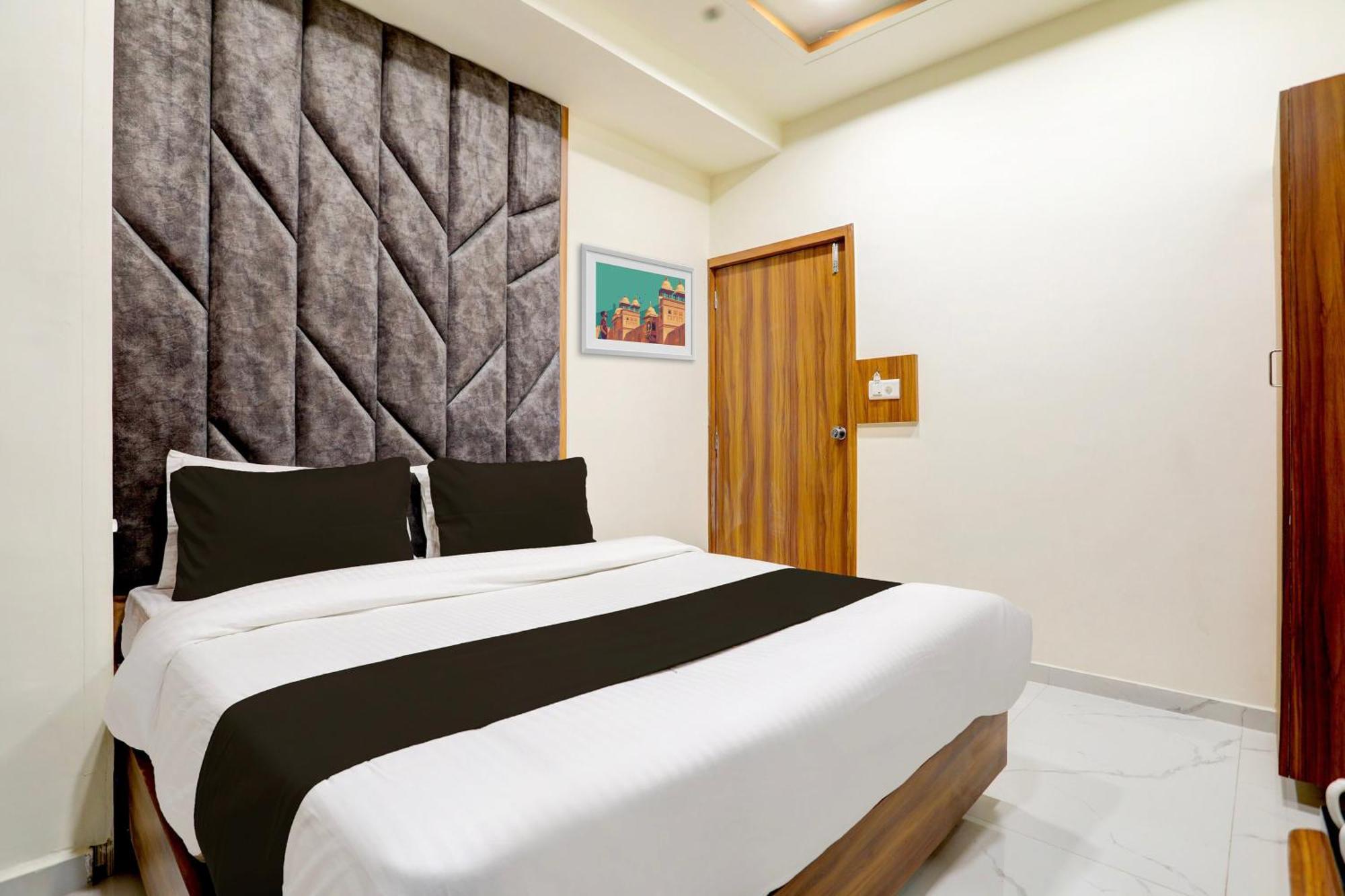 Hotel O Sun Light Ahmedabad Exterior foto